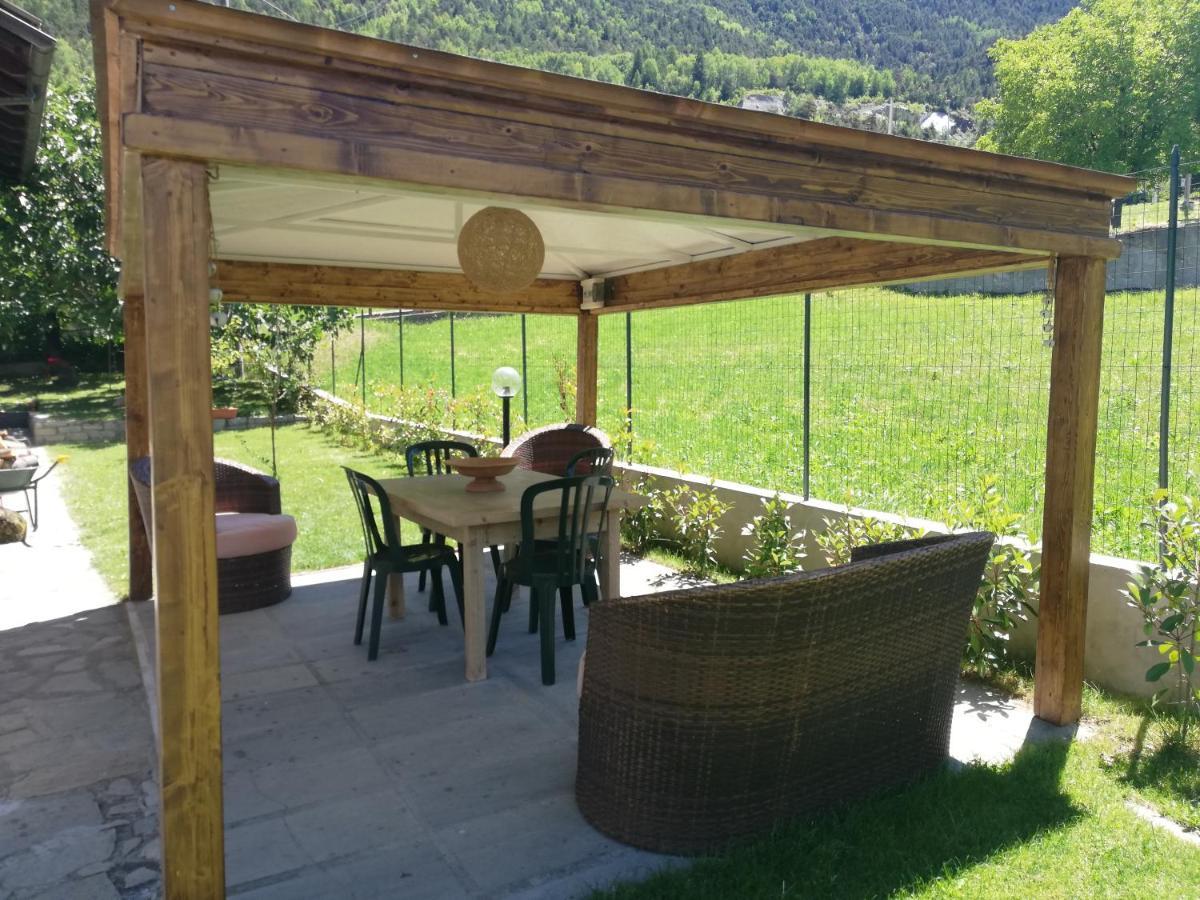 La Taverna Di Elide Aymavilles Exteriör bild