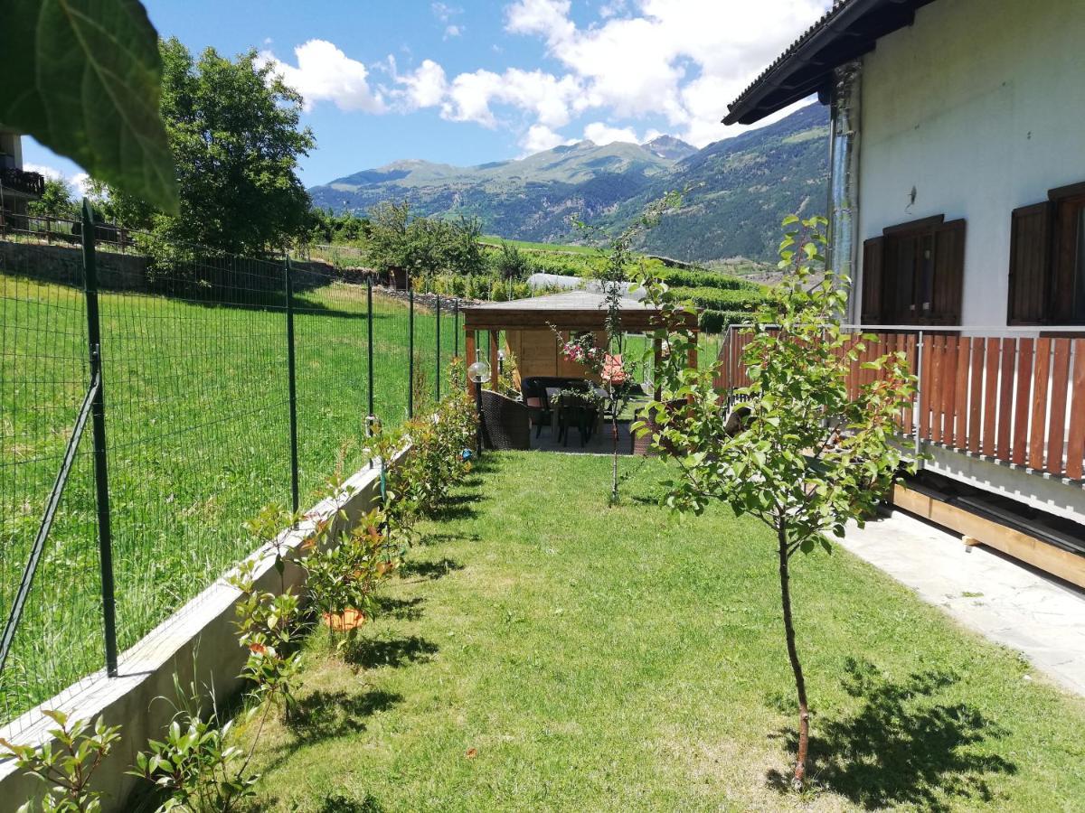 La Taverna Di Elide Aymavilles Exteriör bild